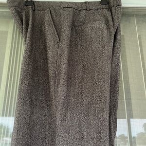 Briggs New York brown tweed pants. Great condition. Size 14 P